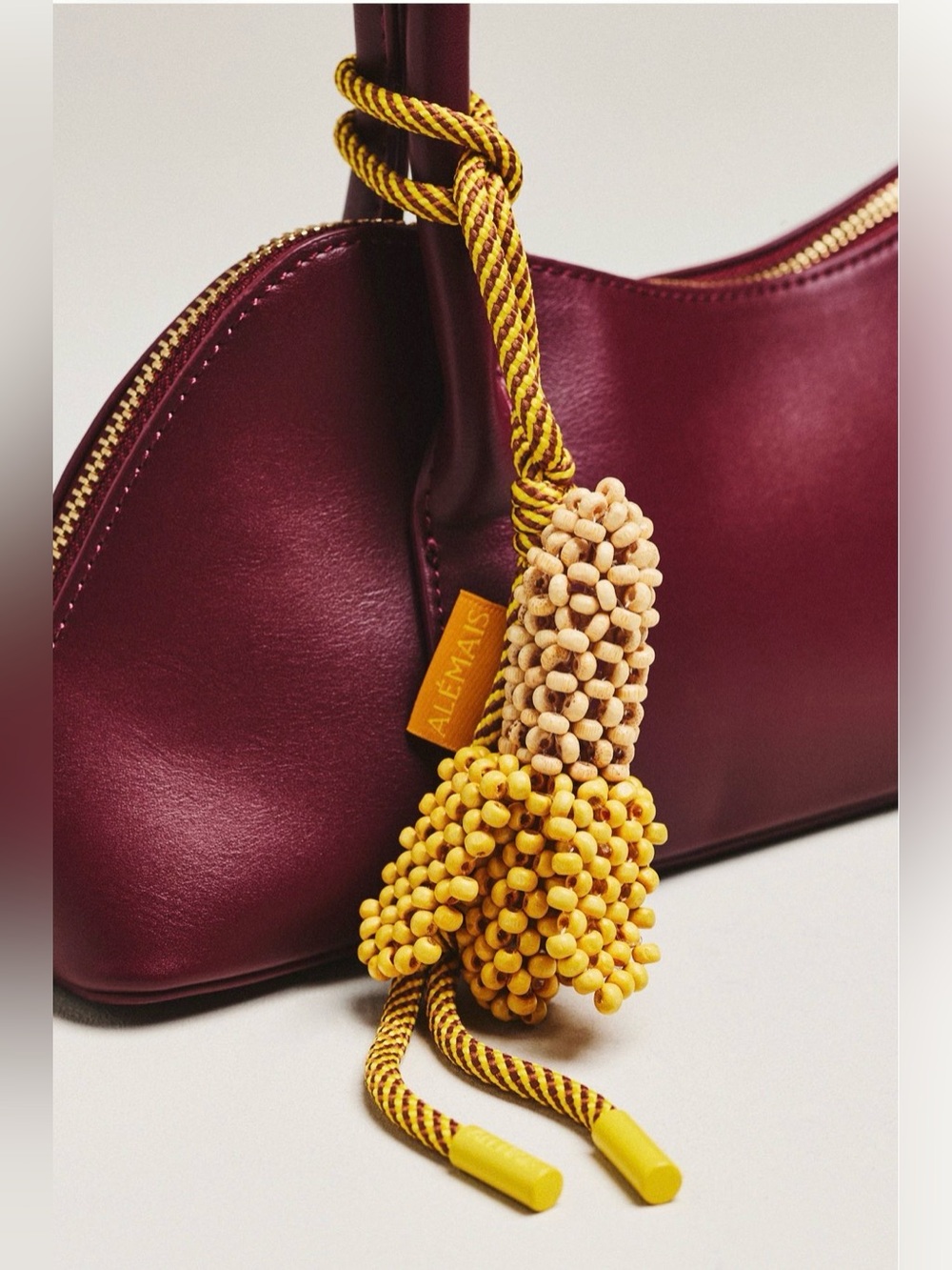 Alemais Mona Banana Charm